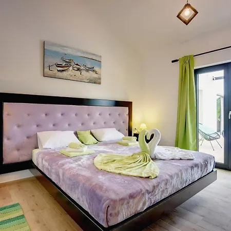 Radola Villa *