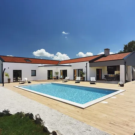 Villa Radola *